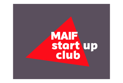 logo MAIF start up club exception triangle rouge tout texte en blanc